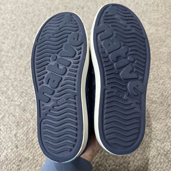Native Jefferson Shoes Size C13 in Regatta Blue - Picture 5 of 5